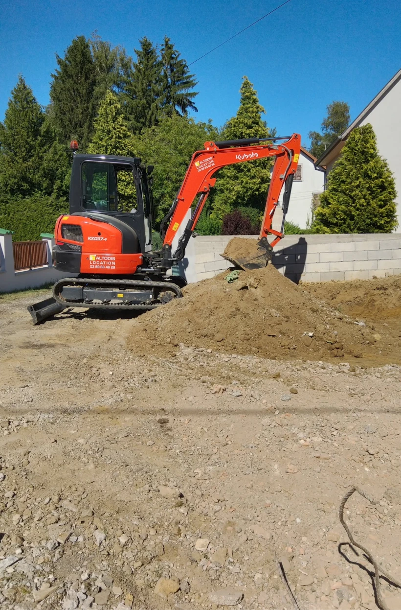 Tony Tp Location Broyeur A Beton A Landerneau Terrassement